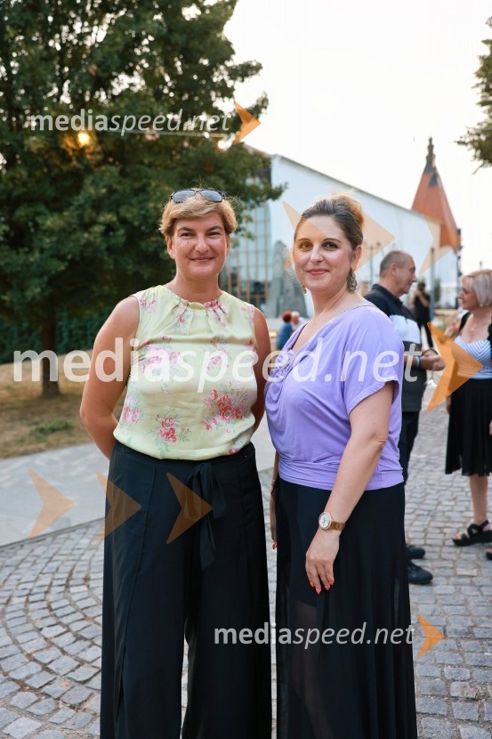  Martina  Bukovec, Zavod za turizem in razvoj Lendava;  ... Večer lendavskih vin in koncert kvarteta Duh, Festival Vinarium