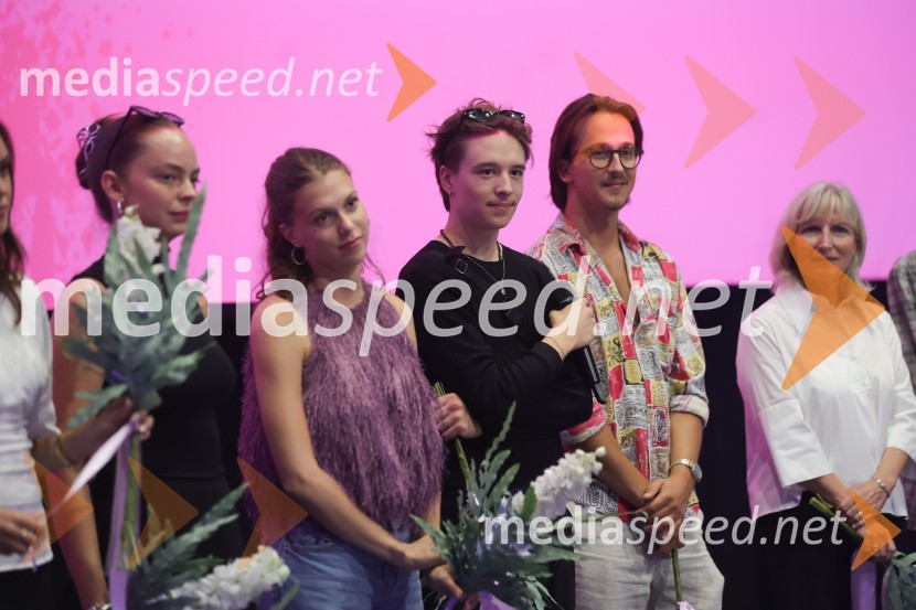  Mina Švajger, igralka;  Brina Rakun;  Svit Šturbej;  Maj Deu Marinšek;  Špela Levičnik Oblak, scenaristkaGajin svet 3, premiera, Maribox