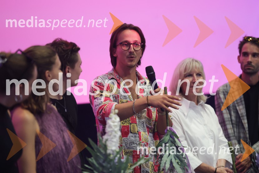  Maj Deu Marinšek;  Špela Levičnik Oblak, scenaristkaGajin svet 3, premiera, Maribox