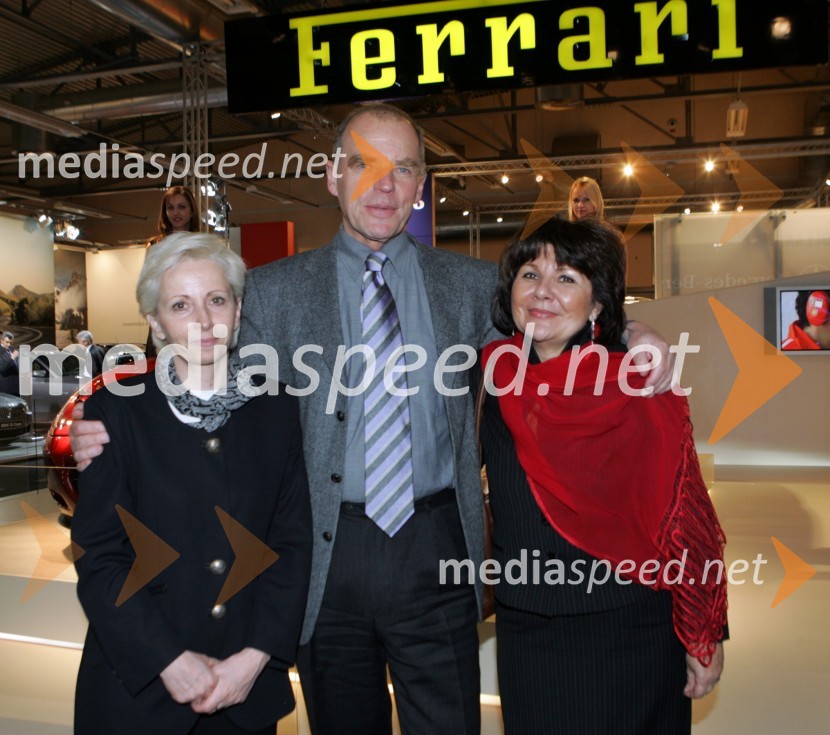 Mag. Ivanka Mihelčič, svetovalka generalnega direktorja Autocommerce d.d. za odnose z javnostmi, mag. Herman Rigelnik generalni direktor Autocommerce d.d. in Vera Mihatovič, pomočnica generalnega direktorja Autocommerce d.d. za finance23. avtomobilski salon Slovenije, Celje