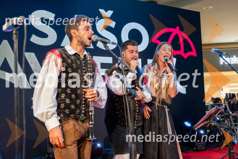  Tommy Budin, klarinetist, Ansabel Saša Avsenika;  Luka Sešek, pevec, Ansambel Saša Avsenika;  Lucija Selak, pevka, Ansambel Saša AvsenikaAnsambel Saša Avsenika, Europark 26. rojstni dan