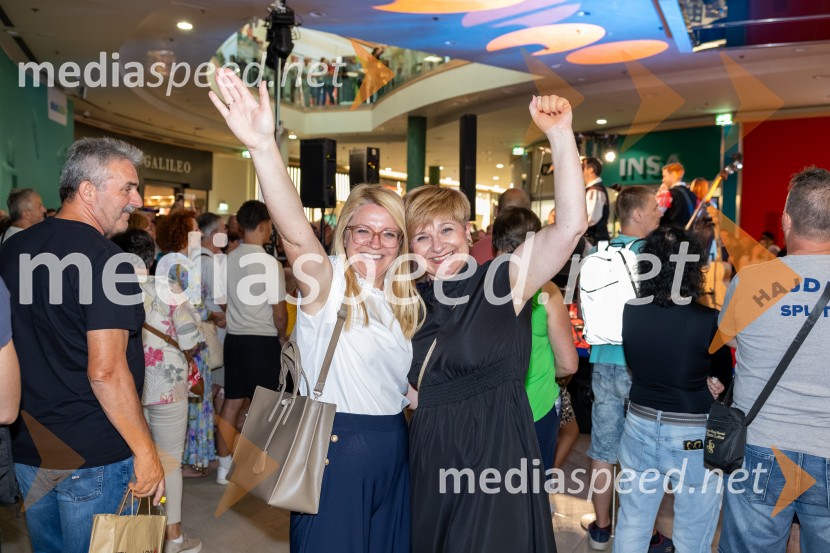  ... ;  Petra Romih, marketing, EuroparkAnsambel Saša Avsenika, Europark 26. rojstni dan