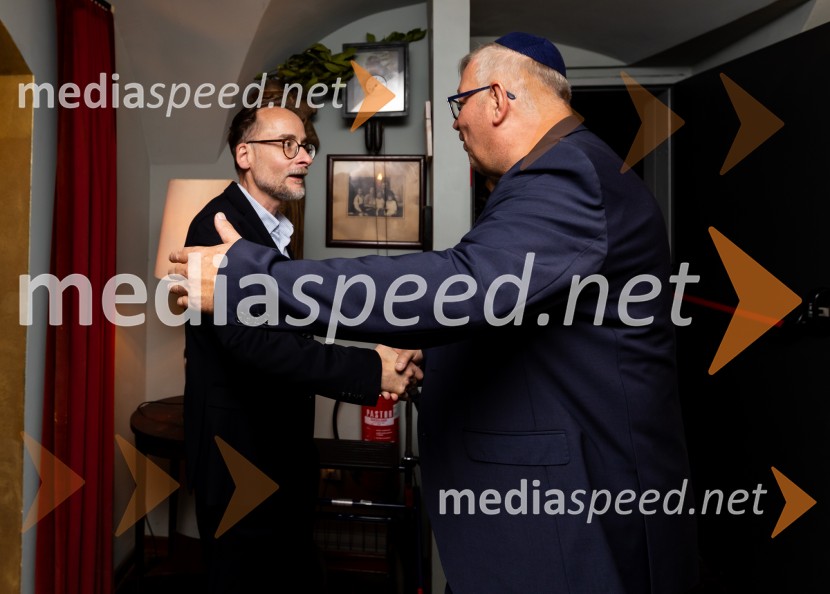  ... ;  Robert Waltl, direktor, Mini teaterEvropski dnevi judovske kulture, odprtje razstave in koncert skupine Hamsa