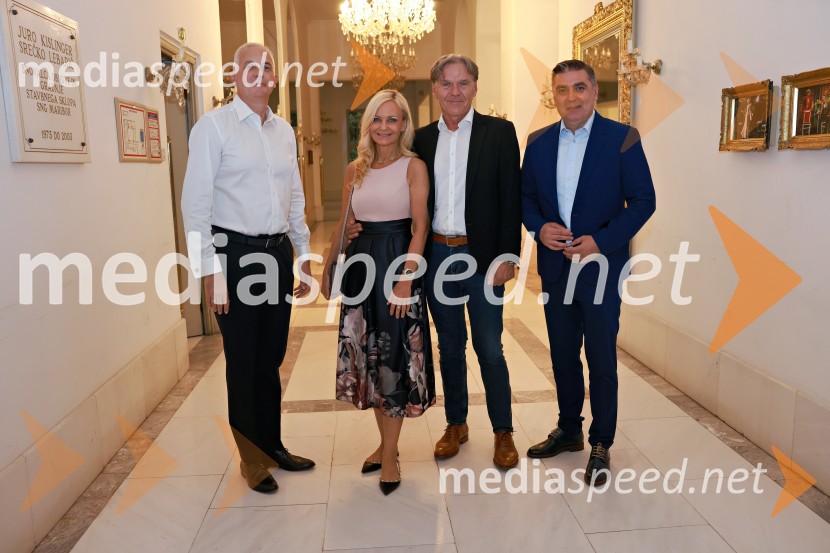 Kitarska virtuoza Srđan Bulatović in Darko Nikčević navdušila v SNG Maribor