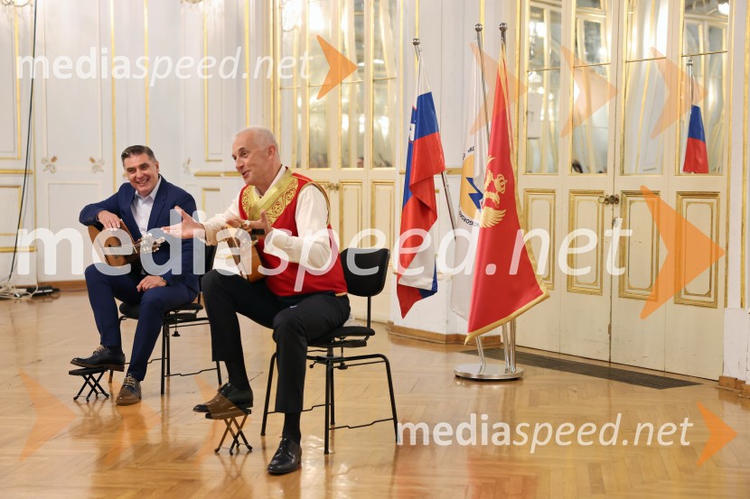 Kitarska virtuoza Srđan Bulatović in Darko Nikčević navdušila v SNG Maribor