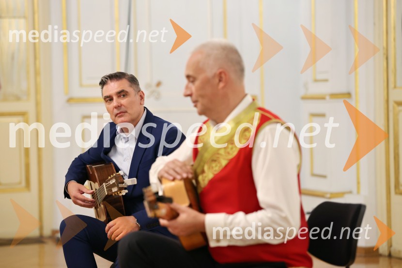 Kitarska virtuoza Srđan Bulatović in Darko Nikčević navdušila v SNG Maribor