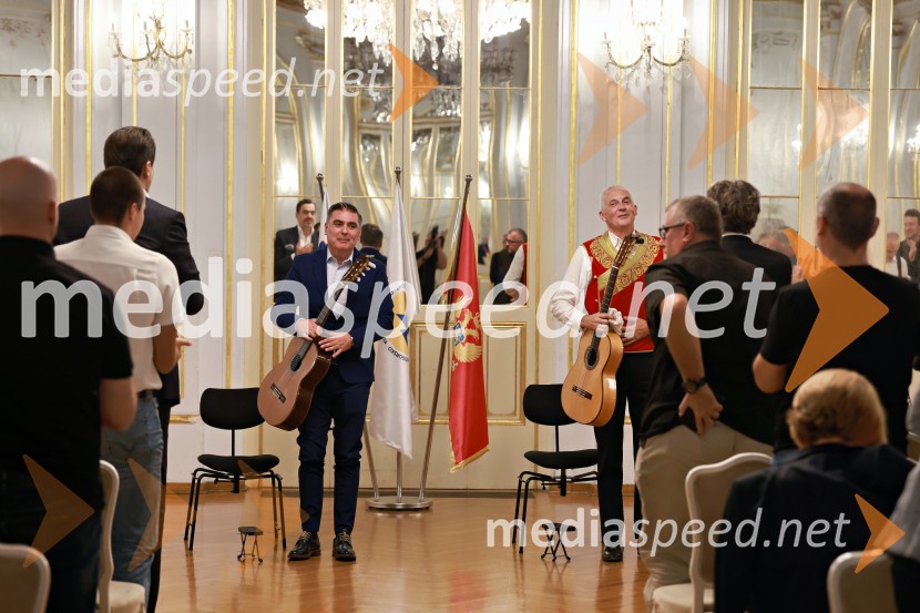 Kitarska virtuoza Srđan Bulatović in Darko Nikčević navdušila v SNG Maribor