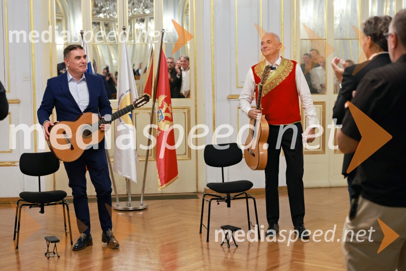 Kitarska virtuoza Srđan Bulatović in Darko Nikčević navdušila v SNG Maribor