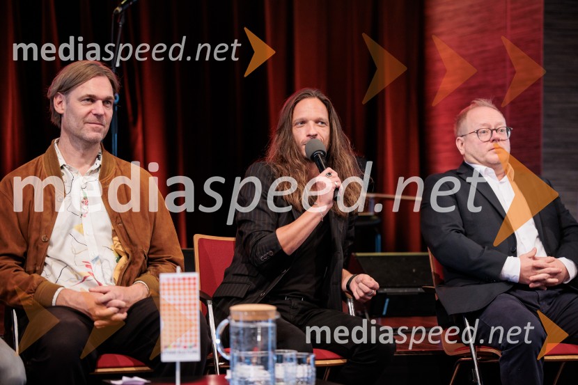  Žiga Predan;  Peter Baroš, direktor kulturno-umetniškega programa Cankarjevega doma; mag. Aleš Drenik, vodja programa resne glasbe, opere in balet, Cankarjev domPredstavitev nove sezone, Cankarjev dom