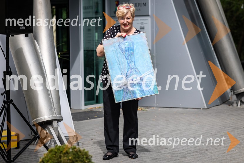  Eva Marija Banutai, predsednica, Turistična zveza Lendava11. obletnica stolpa Vinarium, Festival Vinarium