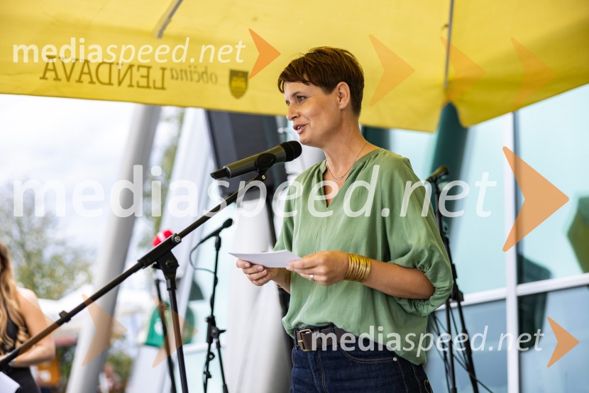  Mojca Makovec Haložan, direktorica Center za zdravje in razvoj, Murska Sobota11. obletnica stolpa Vinarium, Festival Vinarium
