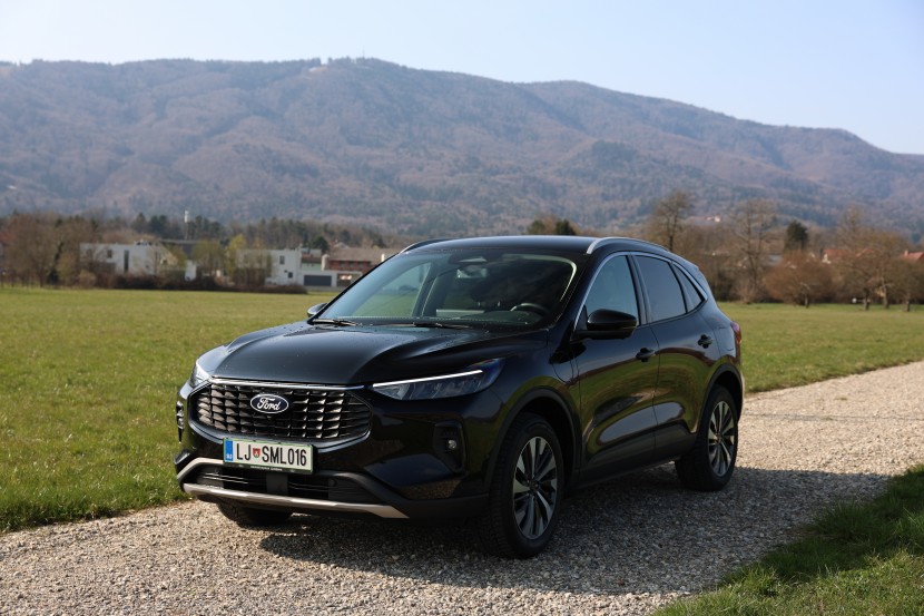 Ford Kuga 2.5 PHEV FWD Titanium