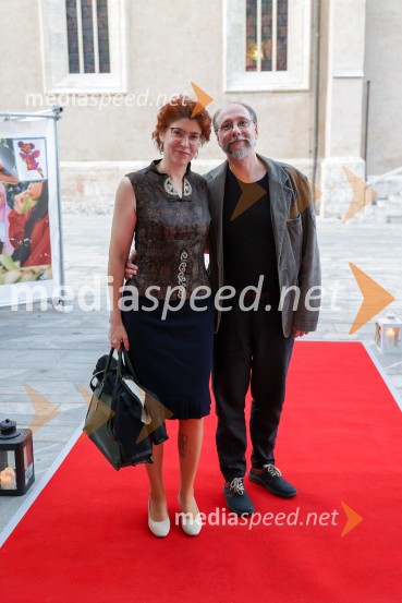 Osem ur ni ves dan, premiera, Prešernovo gledališče Kranj
