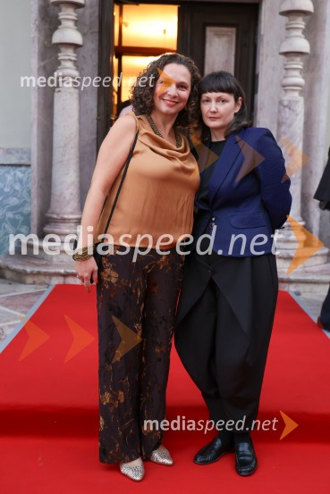 Gaja Kryštufek Gostiša, poslovna sekretarka, Prešernovo Gledališče Kranj;  ... Osem ur ni ves dan, premiera, Prešernovo gledališče Kranj