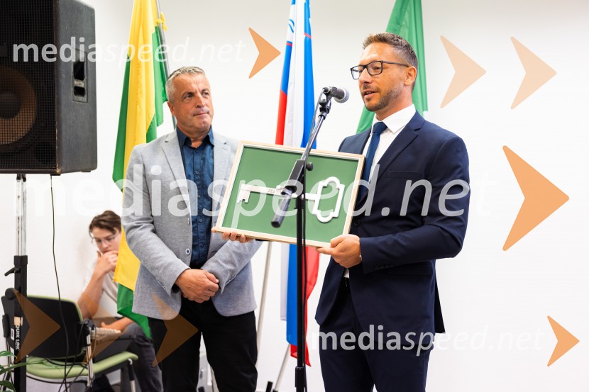 Želva odprla nove poslovne prostore, Škofja Loka