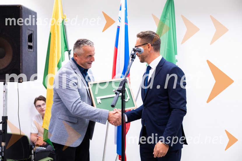 Želva odprla nove poslovne prostore, Škofja Loka