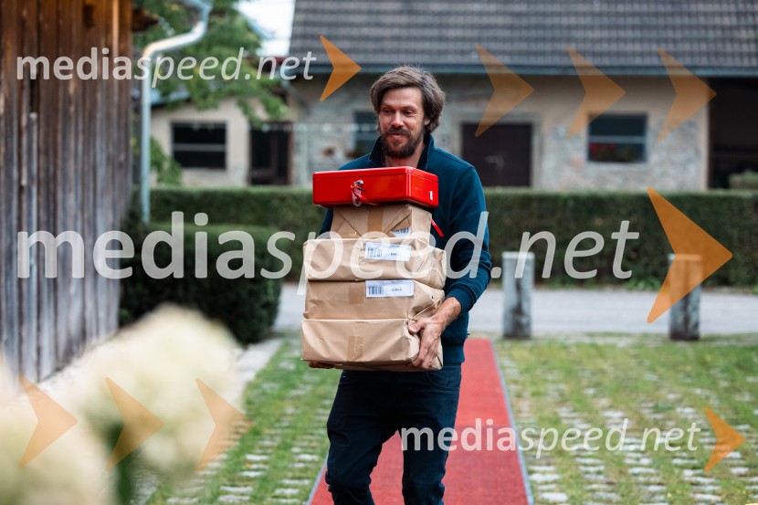 Iskrivo v živo: pogovor z akad. prof. dr. Jožetom Pirjevcem o Edvardu Kardelju na Škrabčevi domačiji