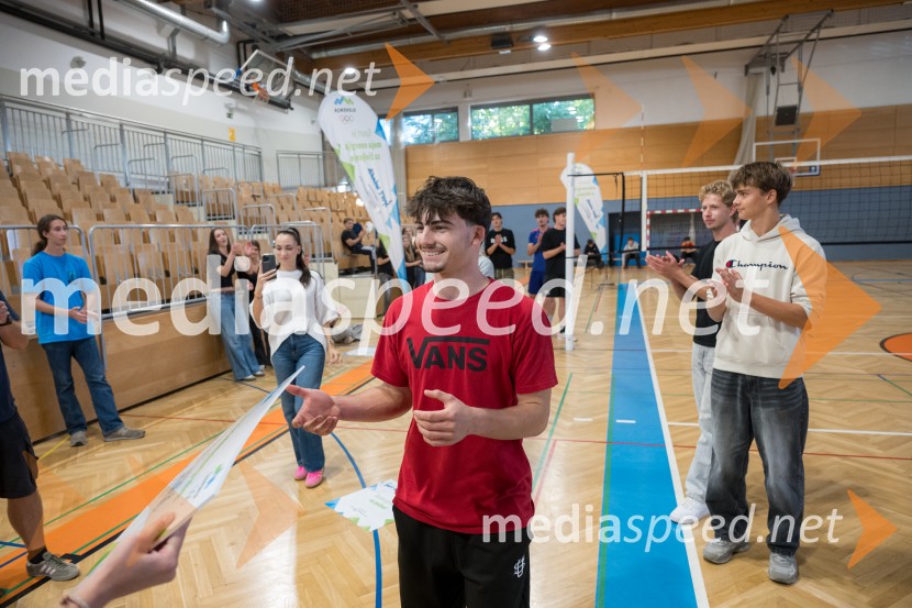  Aleks BlagojevićŠportno popoldne z Vesno Ponorac, Hitradiem Center in Olimpijskim komitejem Slovenije