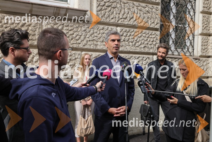  Bor Greiner, kandidat za župana MOM; dr. Rudi Klanjšek , Filozofska fakulteta, Univerza v Mariboru;  ... Bor Greiner vložil župansko kandidaturo s podporo volivk in volivcev