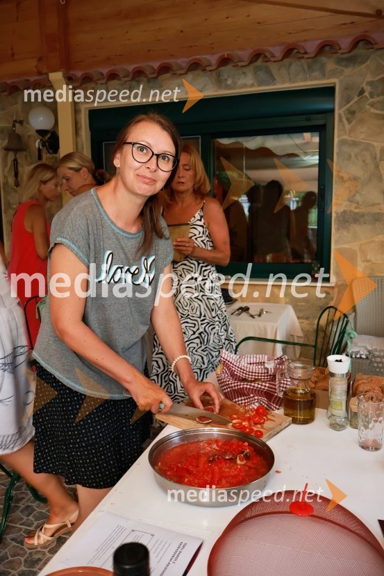 Tereza Poljanič in kulinarični joga oddih na Kreti