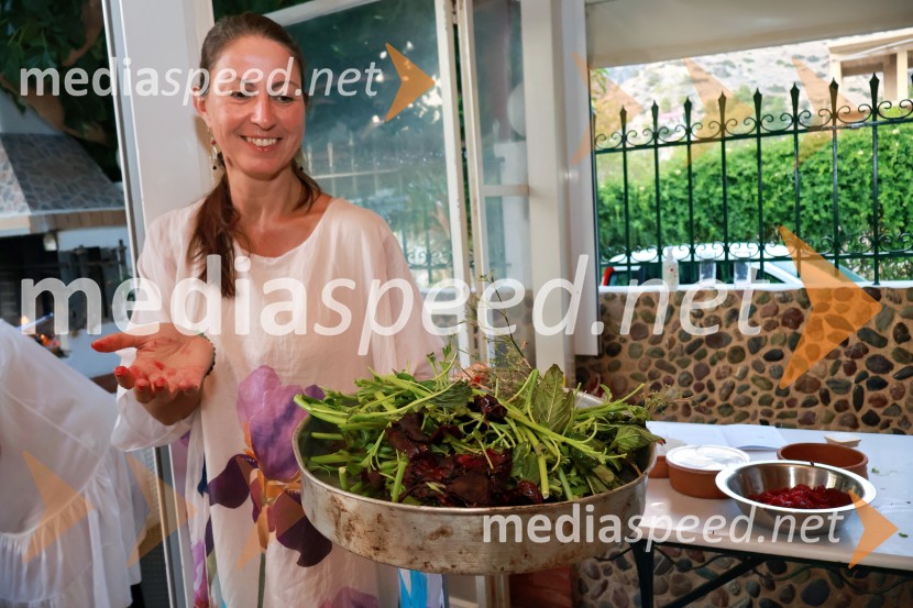 Tereza Poljanič in kulinarični joga oddih na Kreti