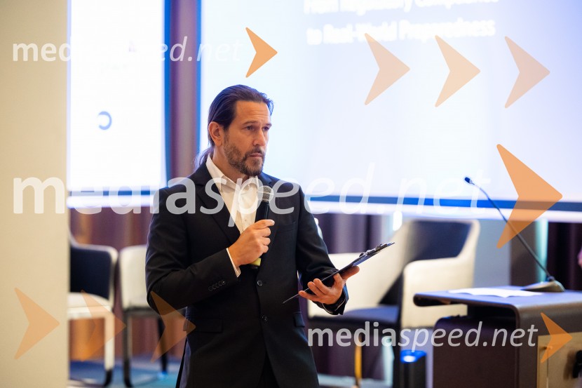 Kibernetska odpornost kot del poslovne strategije, konferenca Tea with Reason