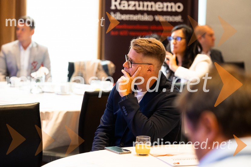 Kibernetska odpornost kot del poslovne strategije, konferenca Tea with Reason