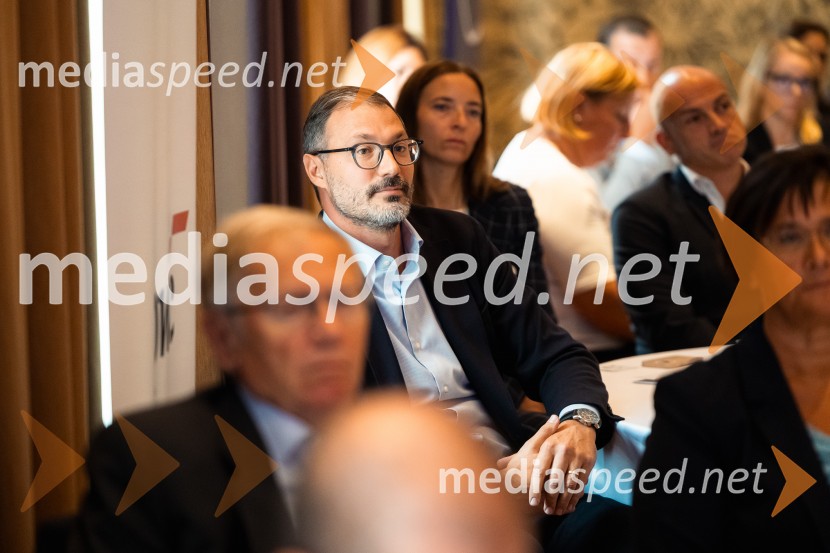Kibernetska odpornost kot del poslovne strategije, konferenca Tea with Reason