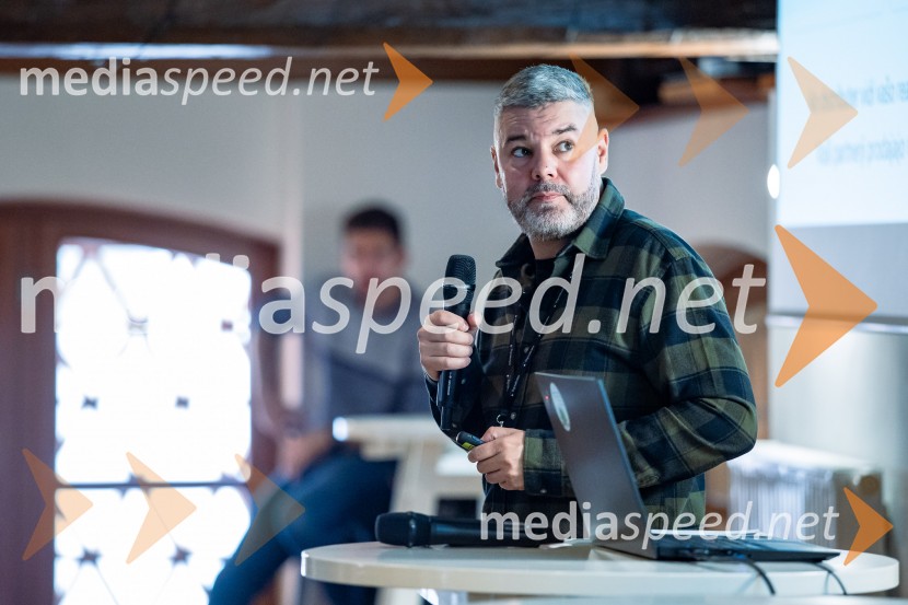 DigitalniUm, Digitalni preskok v proizvodnji