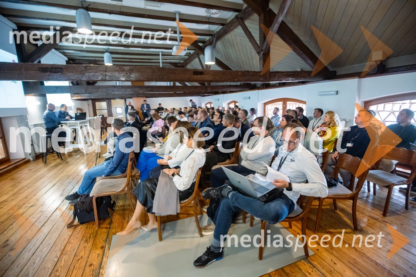 DigitalniUm, Digitalni preskok v proizvodnji