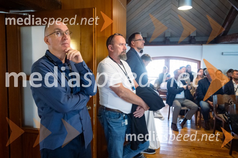 DigitalniUm, Digitalni preskok v proizvodnji