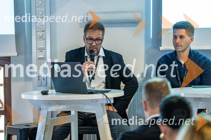 DigitalniUm, Digitalni preskok v proizvodnji