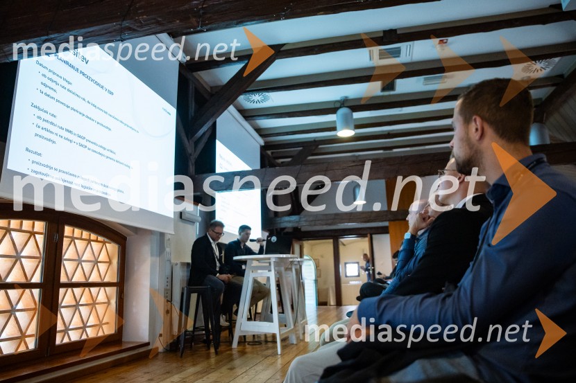 DigitalniUm, Digitalni preskok v proizvodnji