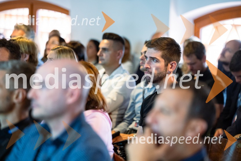 DigitalniUm, Digitalni preskok v proizvodnji