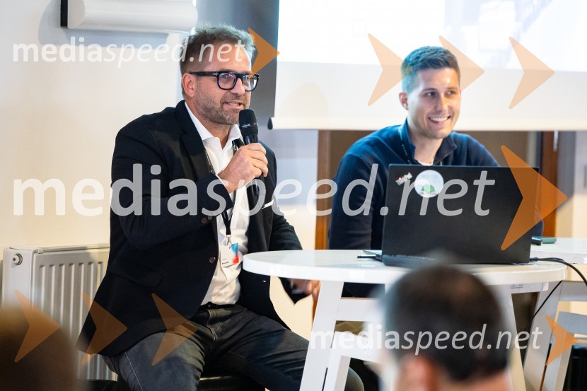 DigitalniUm, Digitalni preskok v proizvodnji