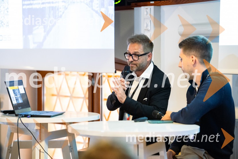 DigitalniUm, Digitalni preskok v proizvodnji