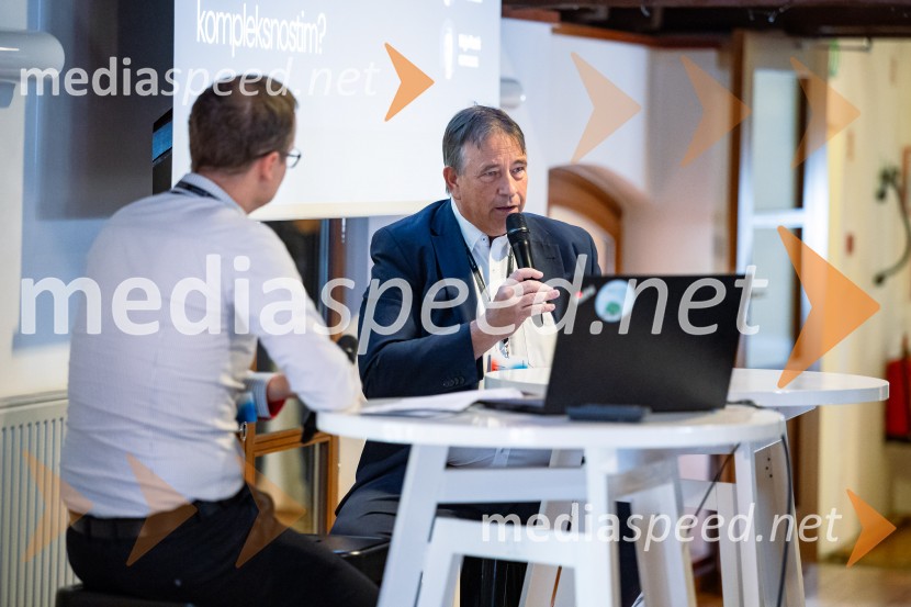 DigitalniUm, Digitalni preskok v proizvodnji