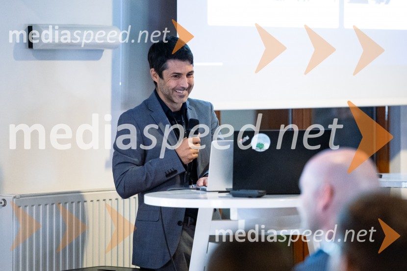 DigitalniUm, Digitalni preskok v proizvodnji