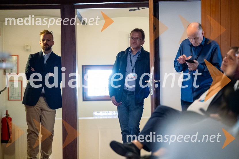 DigitalniUm, Digitalni preskok v proizvodnji