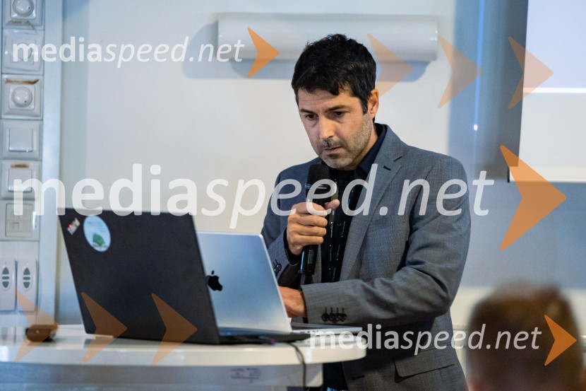 DigitalniUm, Digitalni preskok v proizvodnji