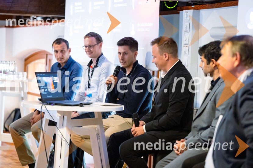 DigitalniUm, Digitalni preskok v proizvodnji