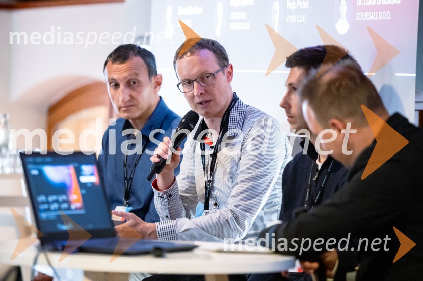 DigitalniUm, Digitalni preskok v proizvodnji