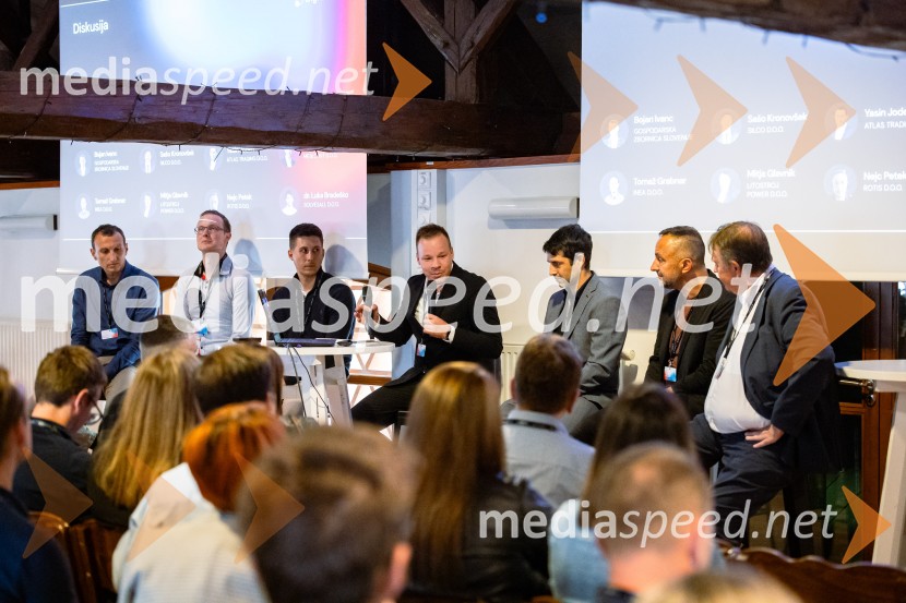 DigitalniUm, Digitalni preskok v proizvodnji