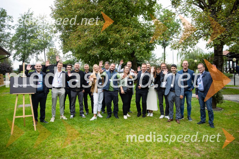 DigitalniUm, Digitalni preskok v proizvodnji