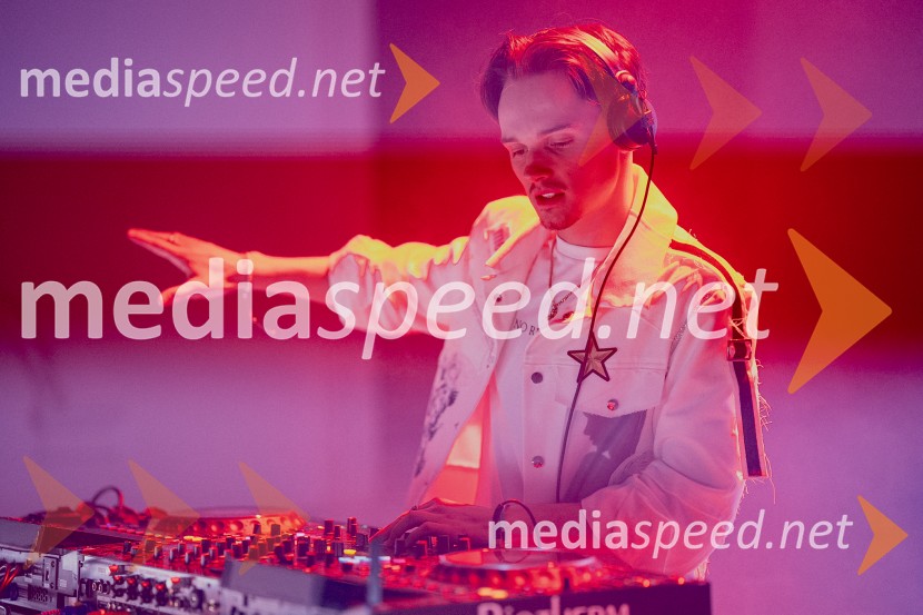  Miha Šmigoc, DJ MaynamicCLUB DH, modni dogodek mariborskega oblikovalca Davida Hojnika