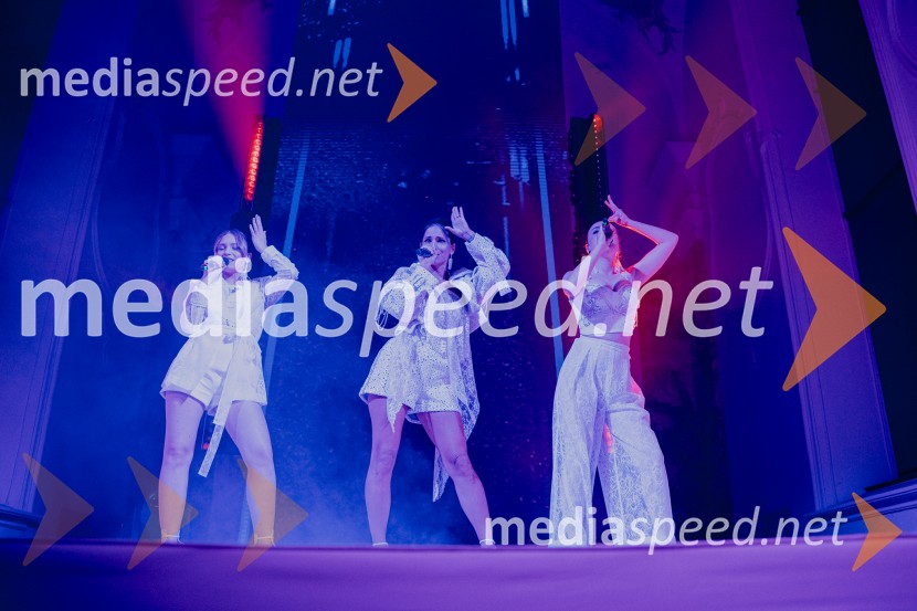  ... ;  Lea Sirk, pevka;  ... CLUB DH, modni dogodek mariborskega oblikovalca Davida Hojnika