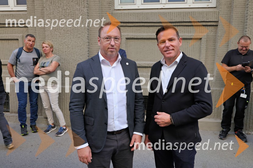  ... ;  Aleš Pulko, predsednik Območne obrtno-podjetniške zbornice MariborV Mariboru odprli Ministrstvo za lokalno samoupravo, kohezijo in regionalni razvoj