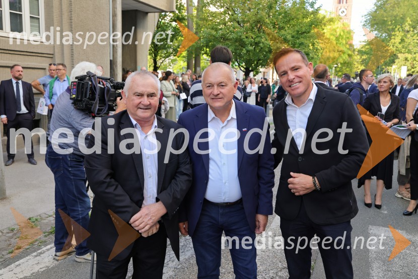  ... ;  Franc  Kangler, Državni sekretar na Ministrstvu za notranje zadeve in javno upravo;  Aleš Pulko, predsednik Območne obrtno podjetniške zbornice MariborV Mariboru odprli Ministrstvo za lokalno samoupravo, kohezijo in regionalni razvoj