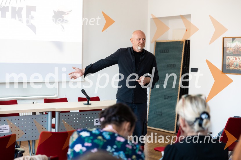  Uroš Korenčan, direktor LGL (Lutkovno gledališče Ljubljana)Ljubljana četrti dan v znamenju Festivala LUTKE 2026