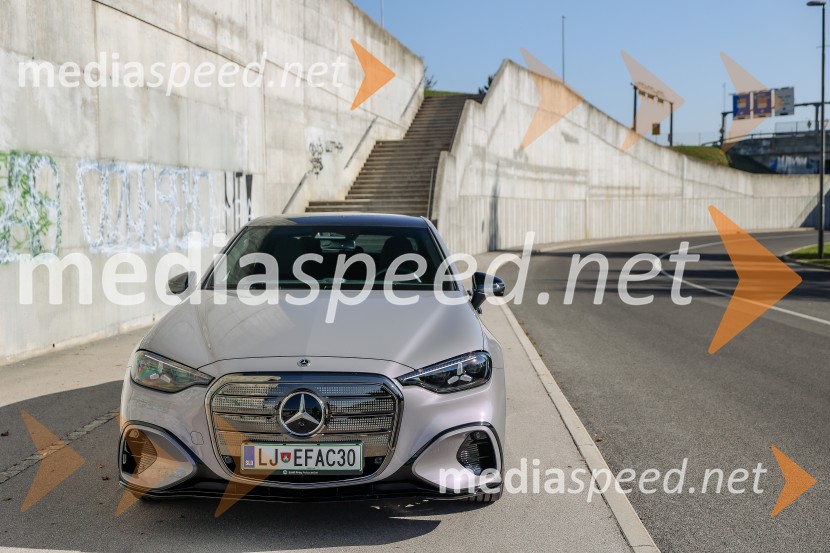 Novinarska konferenca za električni razred C